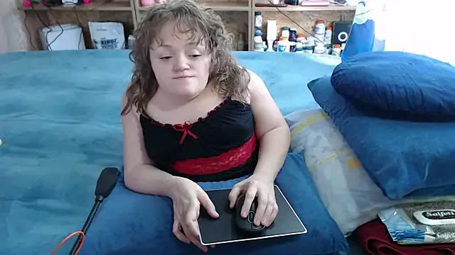 MiniNatalie from StripChat is Freechat
