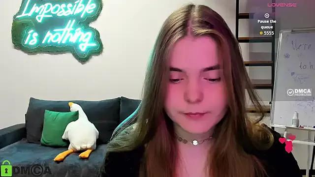 MiraaBloom from StripChat is Freechat