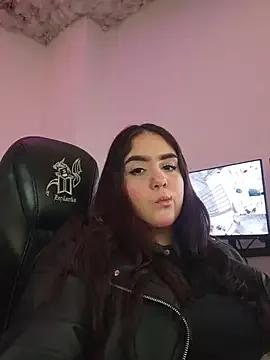 mirandahvelez from StripChat is Freechat