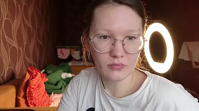 MiriamOr from StripChat is Freechat