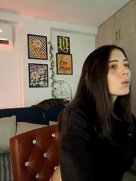 mishelkrave_ from StripChat is Freechat
