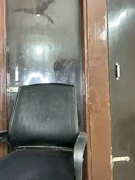 Miss-Ayraa from StripChat is Freechat