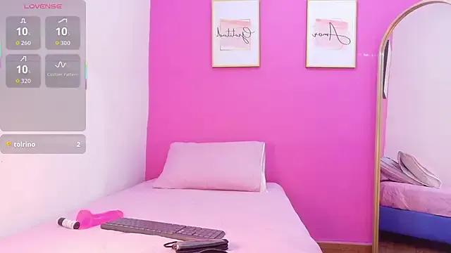 miss-Ortiz from StripChat is Freechat