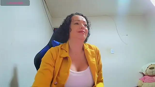 Miss_Oriana from StripChat is Freechat