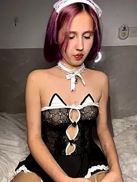 Missa_Milkins from StripChat is Freechat