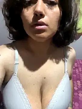 missaaprilv from StripChat is Freechat