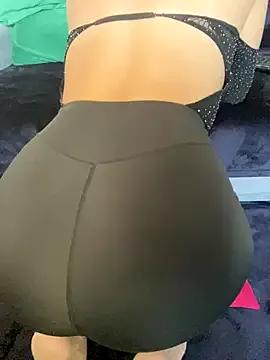 MissaChloe from StripChat is Freechat