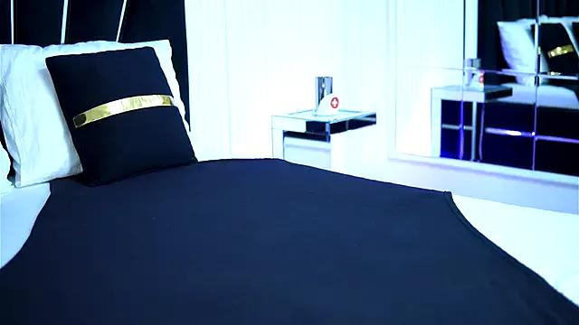 MistyWooods from StripChat is Freechat