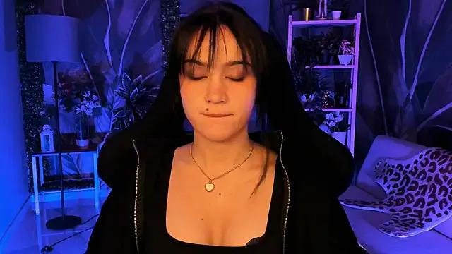 MonicaFarmer from StripChat is Freechat