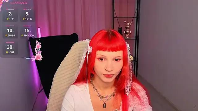 MonicaMilligan from StripChat is Freechat