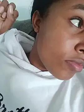 MoniqueMulberry from StripChat is Freechat