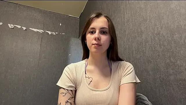 Montain_Romantic from StripChat is Freechat