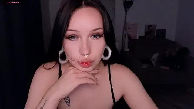 MoranaMissGod from StripChat is Freechat