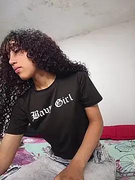 Morenblue from StripChat is Freechat