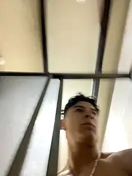 MR_MUSCLE from StripChat