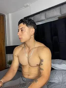 MR_MUSCLE from StripChat