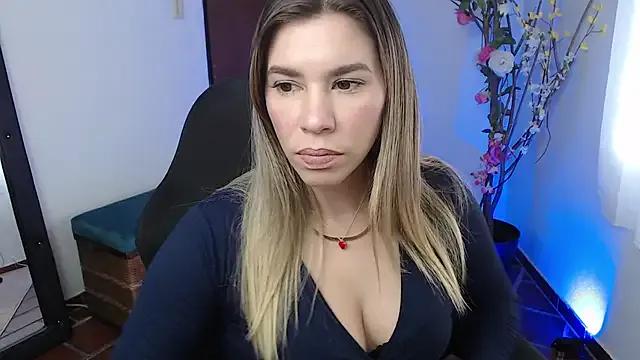 ms_sofia_x from StripChat