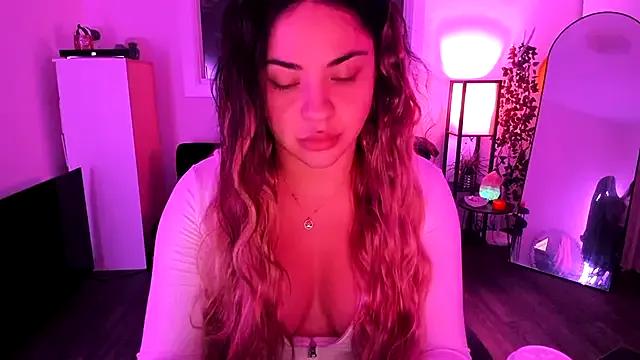 MSaunders from StripChat is Freechat