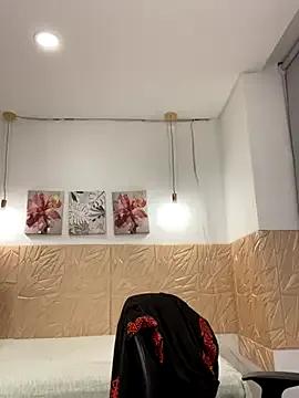 Nahomy_cute1 from StripChat is Freechat