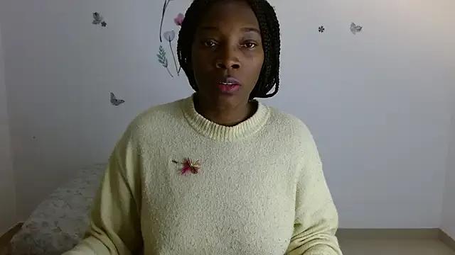 Nahomy_gree from StripChat is Freechat