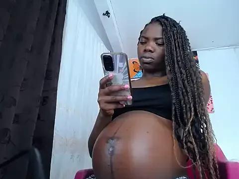 Nahomyyy from StripChat is Freechat