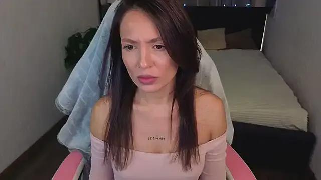 Naila_Whisper from StripChat is Freechat