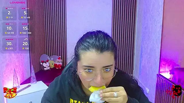 NANAKY_TAY from StripChat is Freechat