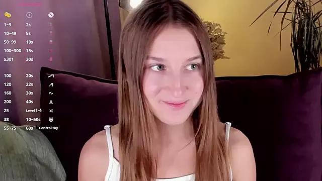 NanaMertins from StripChat