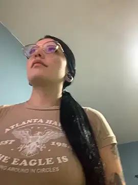 Naomii2 from StripChat is Freechat