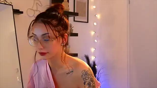 Checkout girls naked models with similar nickname. Cute sexy Free Models.