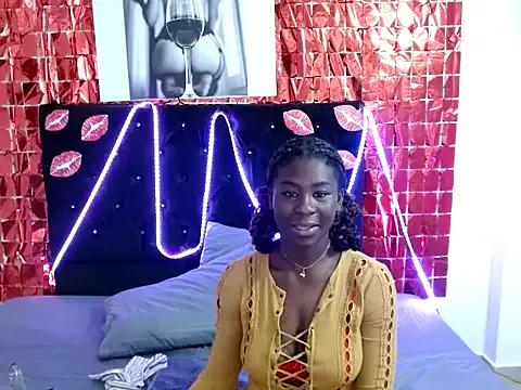 NaomiRosexxx from StripChat is Freechat