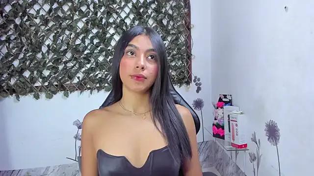 NaommiCampbell from StripChat is Freechat