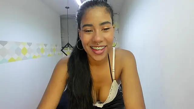 Naomy__smith__ from StripChat is Freechat