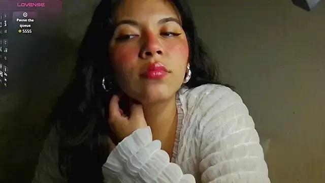 nataliesodaaa from StripChat is Freechat