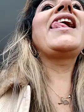 Nataly_Foley from StripChat is Freechat