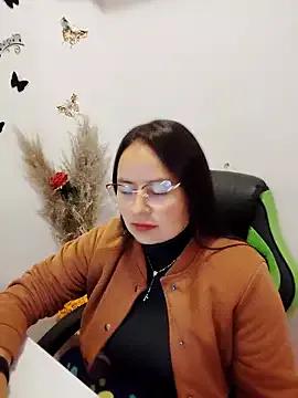 Natasha_leon_ from StripChat is Freechat