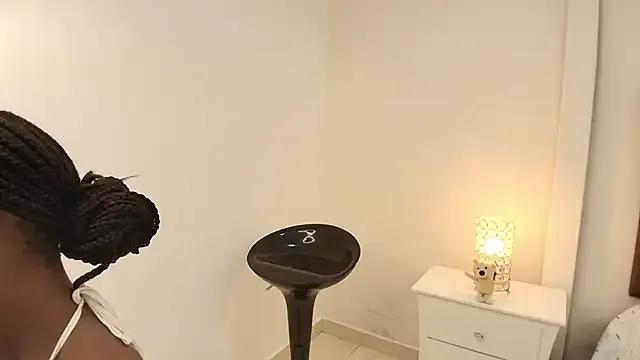 NatashaTaylor from StripChat is Freechat