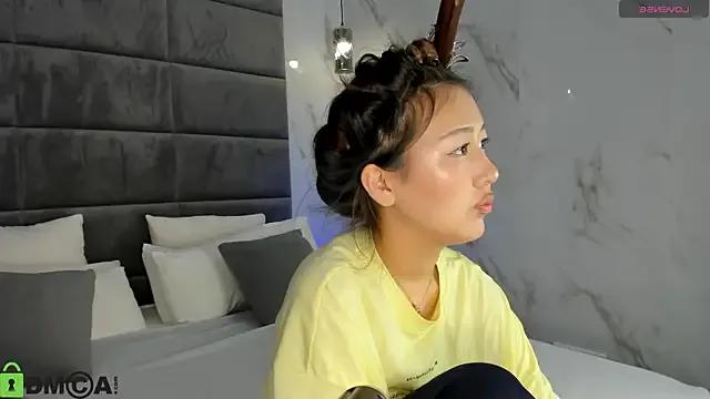 Nelly_Kimm from StripChat