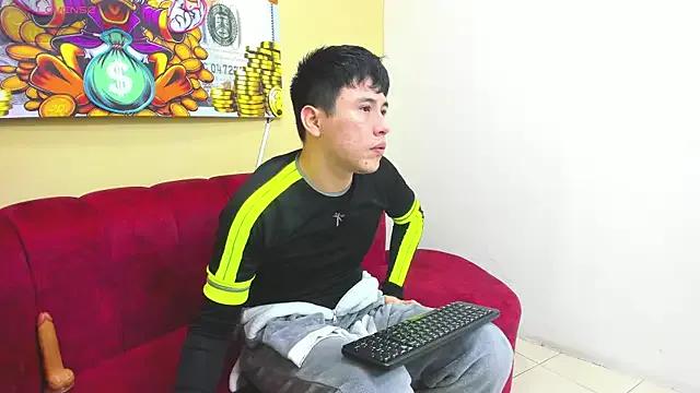 Nick_Wolff from StripChat is Freechat