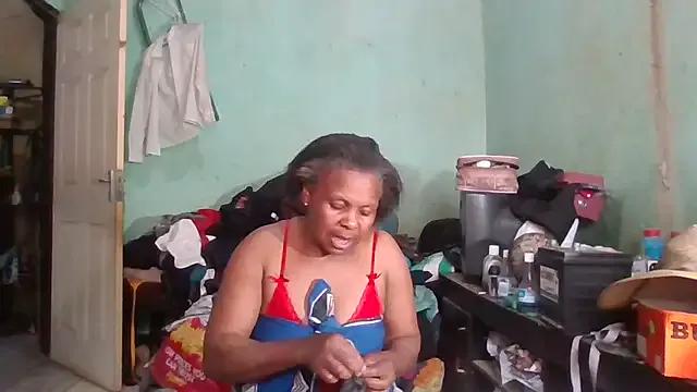Nicky52 from StripChat is Freechat
