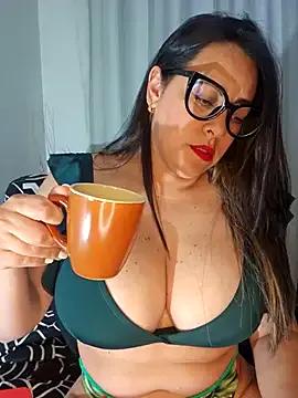 Nicoleefaith_ from StripChat is Freechat