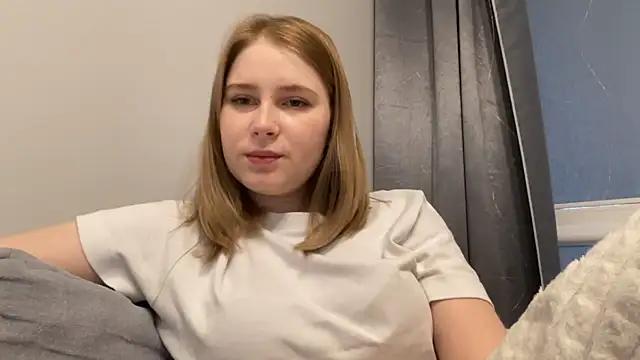 NicoleYoung from StripChat is Freechat