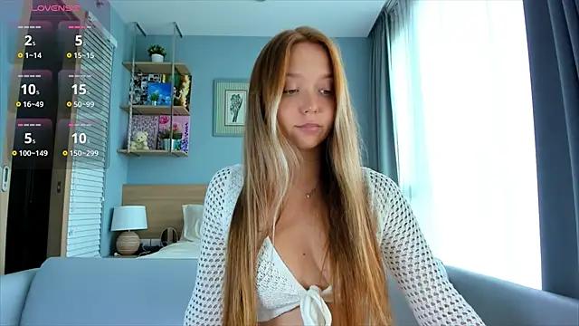 Nikaa_ss from StripChat is Freechat