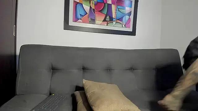 Nikki__uwu from StripChat is Freechat