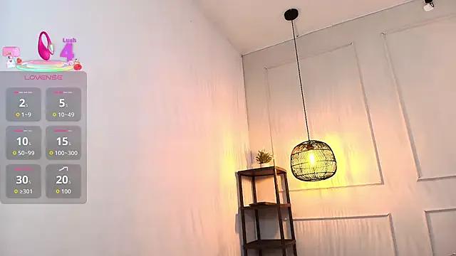 Nikki_Vesper from StripChat is Freechat