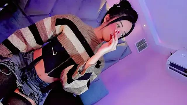 Nina_Keyli from StripChat is Freechat