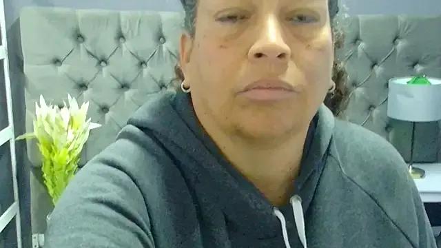 NinaBlazee from StripChat