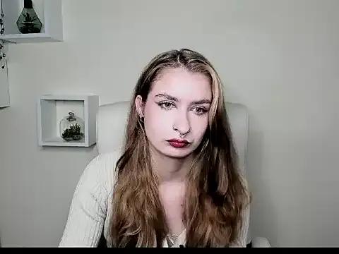 NinaBlond1 from StripChat