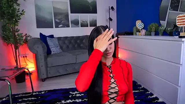 NinaSolenne from StripChat