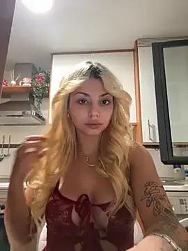 Noeliagglow from StripChat is Freechat